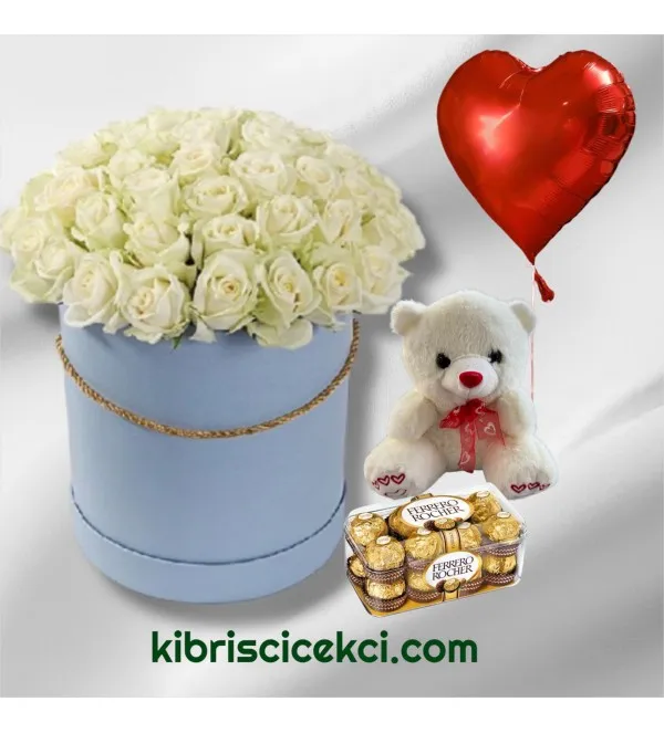 Kutuda 51 Beyaz Gül Ayıcık 16'lı Ferrero Çikolata Kalp Helyum Balon
