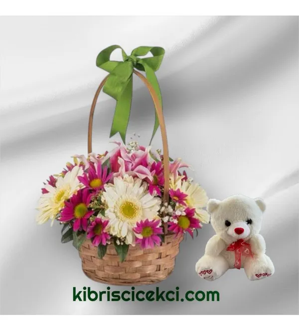 Sepette Karışık Çiçek Ayıcık 